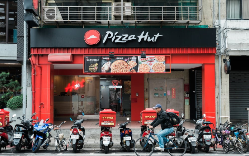 Cửa hàng nhượng quyền của thương hiệu Pizza Hut